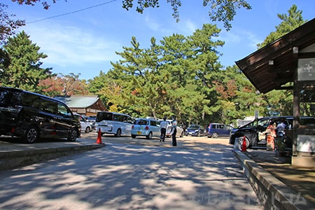 船橋大神宮 駐車場入口付近の様子