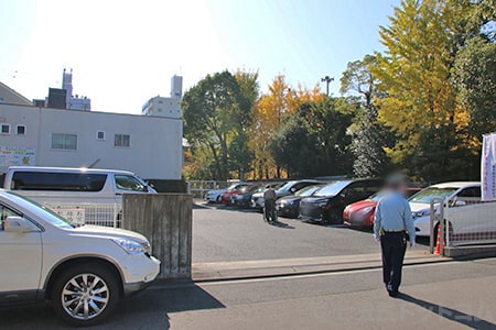 亀戸天神社 駐車場の混み合いの様子