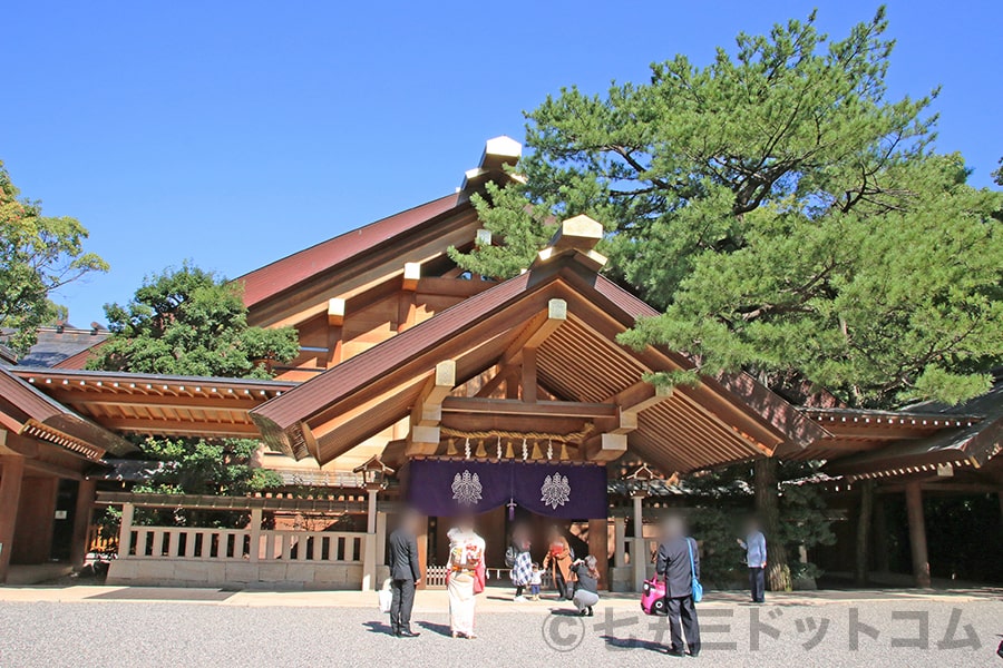 熱田神宮 祈祷が奉奏される神楽殿の様子