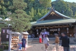 比治山神社 拝殿横の神札所の様子