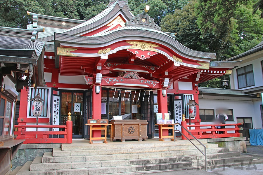 清瀬日枝神社・水天宮 七五三の御祈祷が執り行われる日枝神社本殿（拝殿）の様子