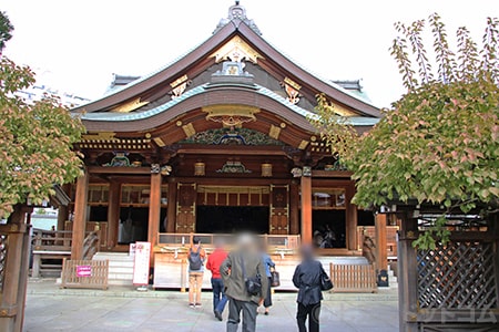 湯島天神 拝殿の様子