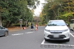 大洗磯前神社 駐車場から本殿へ向かう七五三ご家族の様子