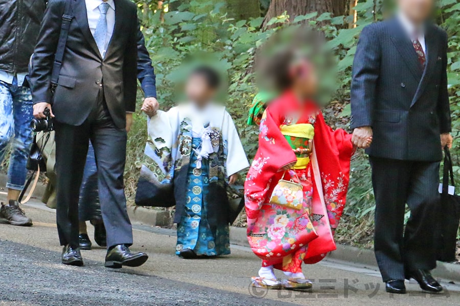 東京日枝神社境内 七五三お参りシーズンの様子