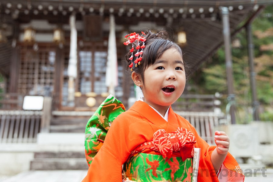 東京日枝神社境内 七五三お参りシーズンの様子