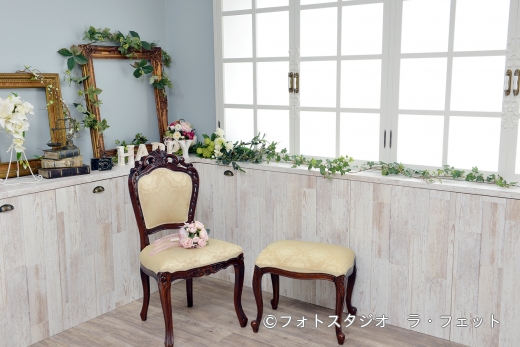 自然光が入るスタジオ店内